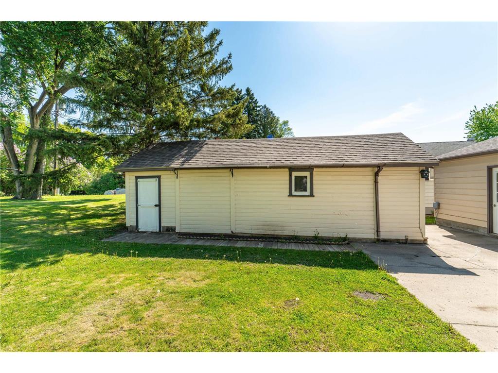 722 Spruce Street Fergus Falls MN 56537 7079642 image53