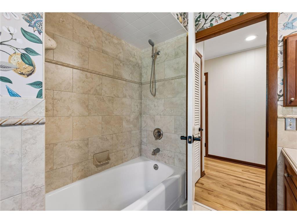 7220 Monardo Lane Edina MN 55435 7074121 image20