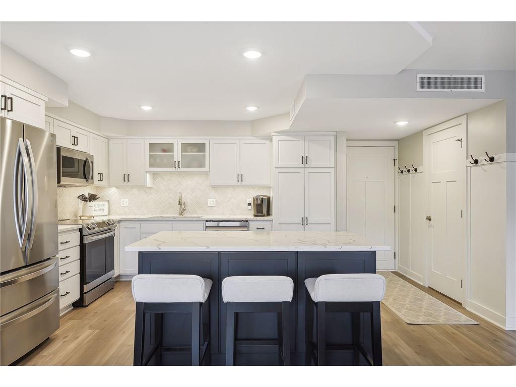 7220 York Avenue S #424 Edina MN 55435 6424367 image1