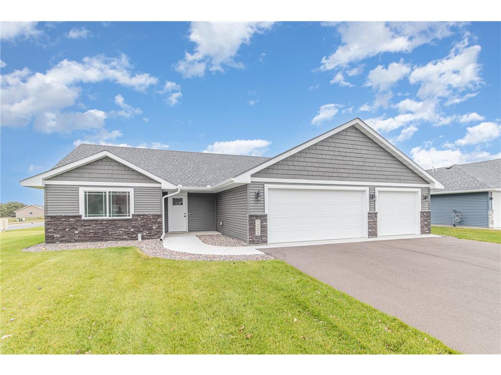 7222 Hawthorne Court North Branch MN 55056 6811526 image1