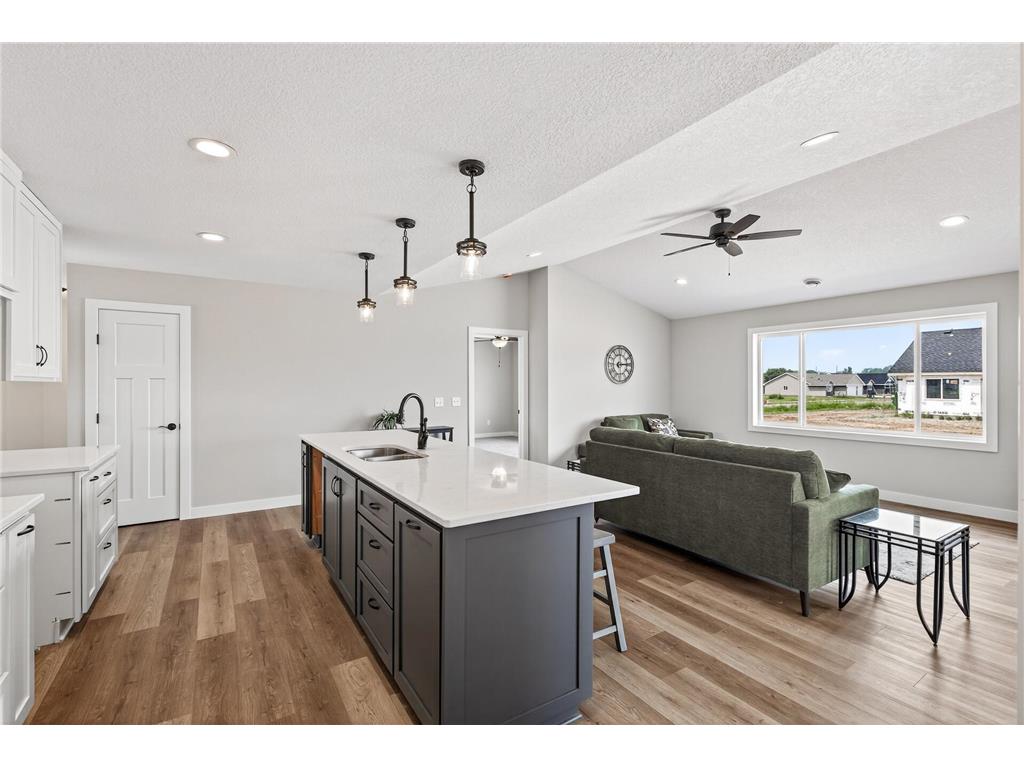 7222 Hawthorne Court North Branch MN 55056 6811526 image9