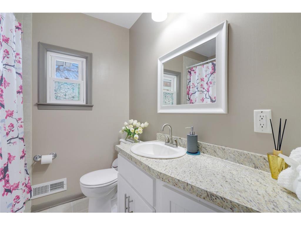 7224 Florida Avenue N Brooklyn Park MN 55428 6822485 image17