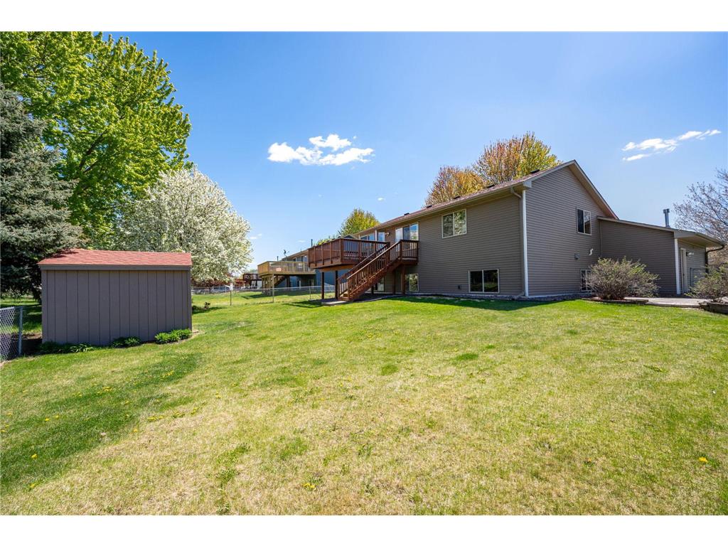 7224 Setzler Parkway Brooklyn Park MN 55445 7033793 image24