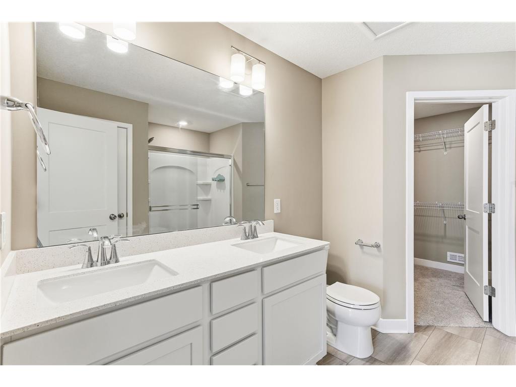 7225 Bay Drive Lino Lakes MN 55038 7003699 image20