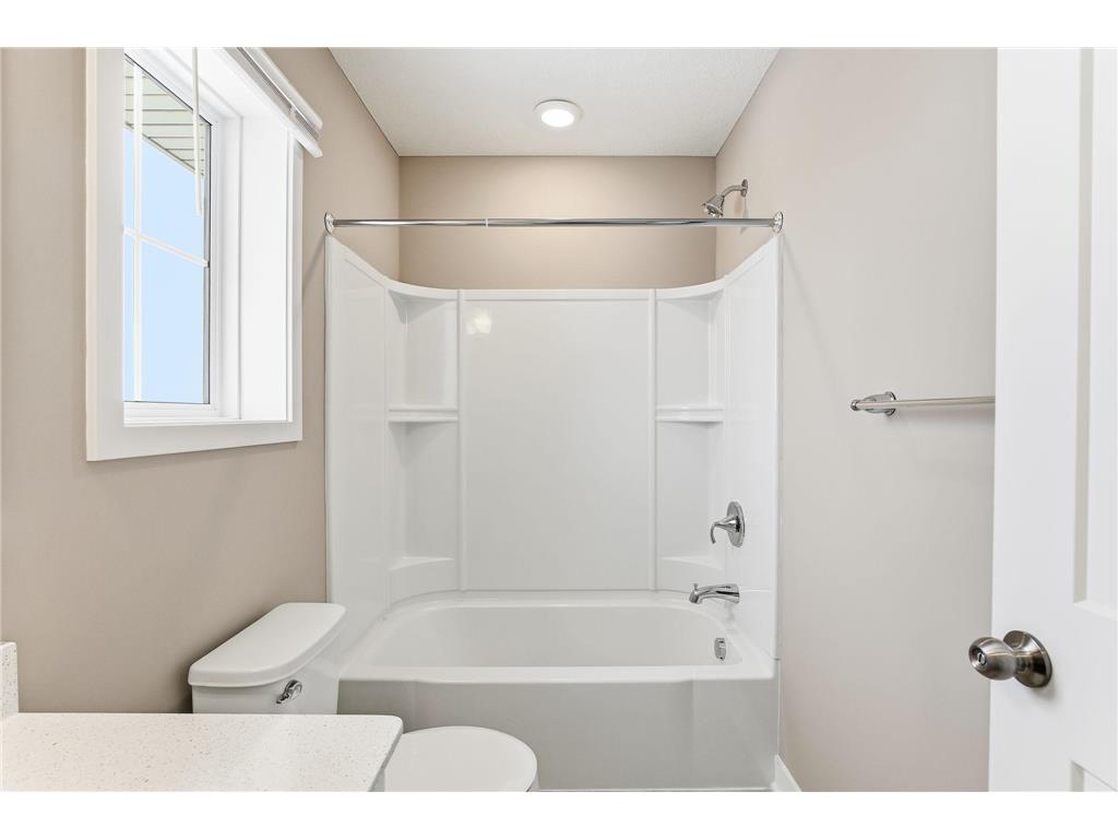 7225 Bay Drive Lino Lakes MN 55038 7003699 image29