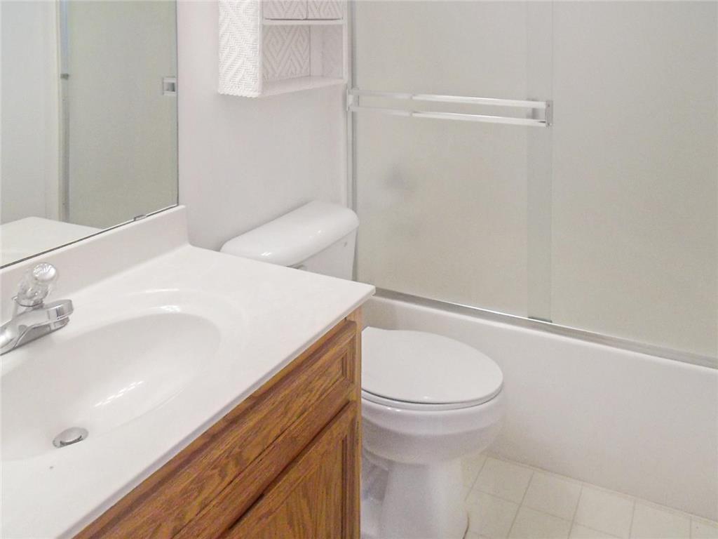 7229 Woodstock Curve Bloomington MN 55438 6826887 image13