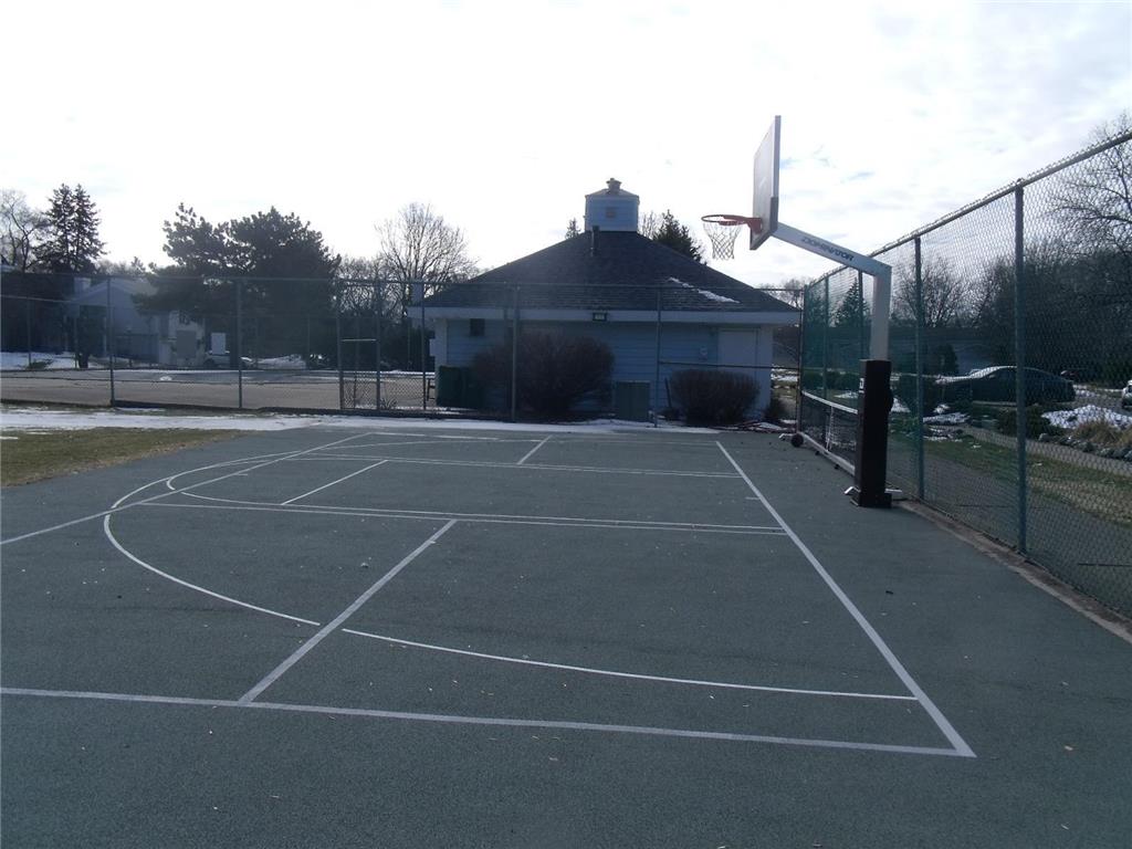 7229 Woodstock Curve Bloomington MN 55438 6826887 image18