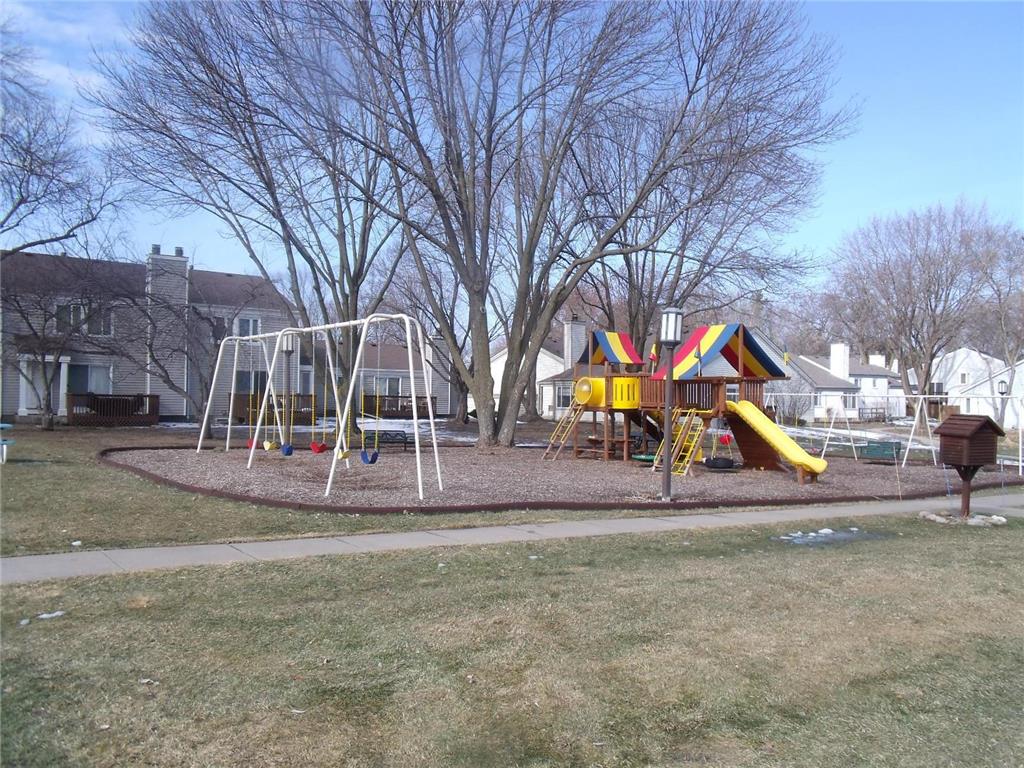 7229 Woodstock Curve Bloomington MN 55438 6826887 image23