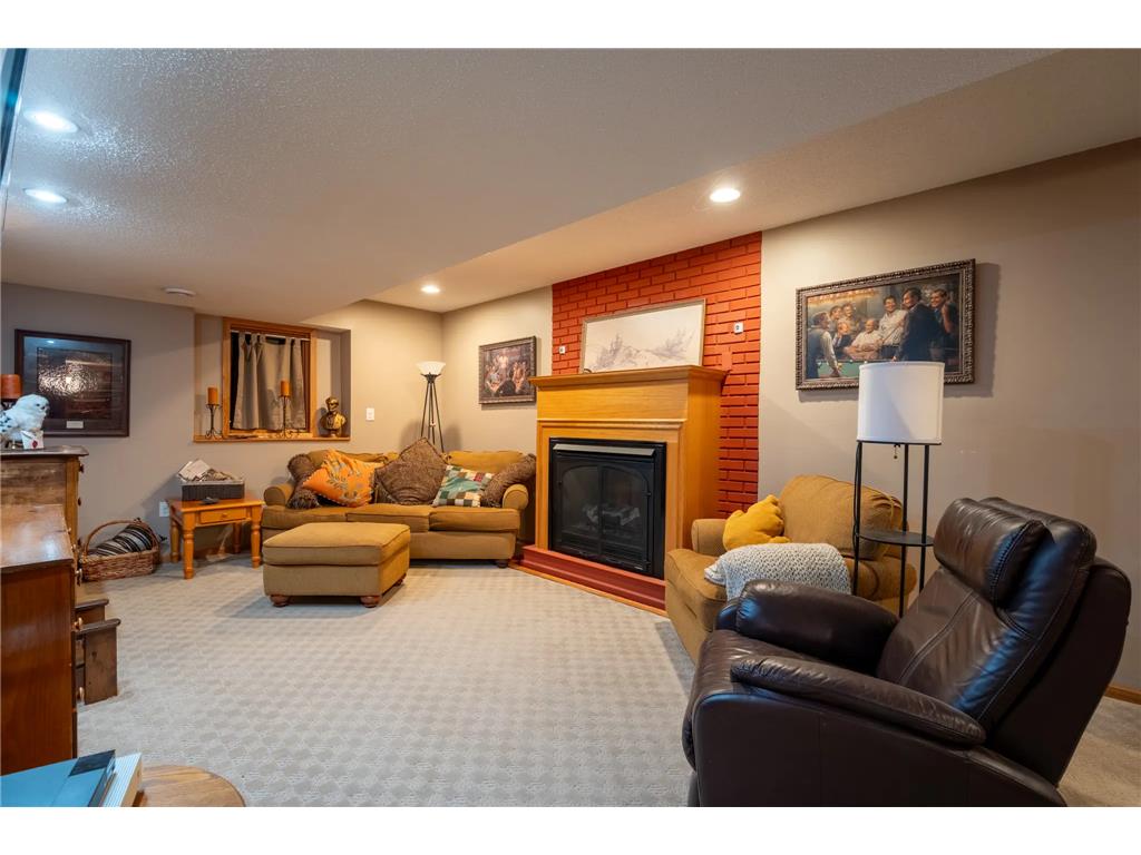 723 36th Street W Hastings MN 55033 7032213 image42