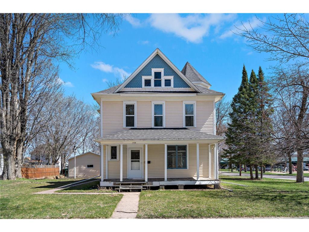 723 3rd Street SW Willmar MN 56201 7056003 image1