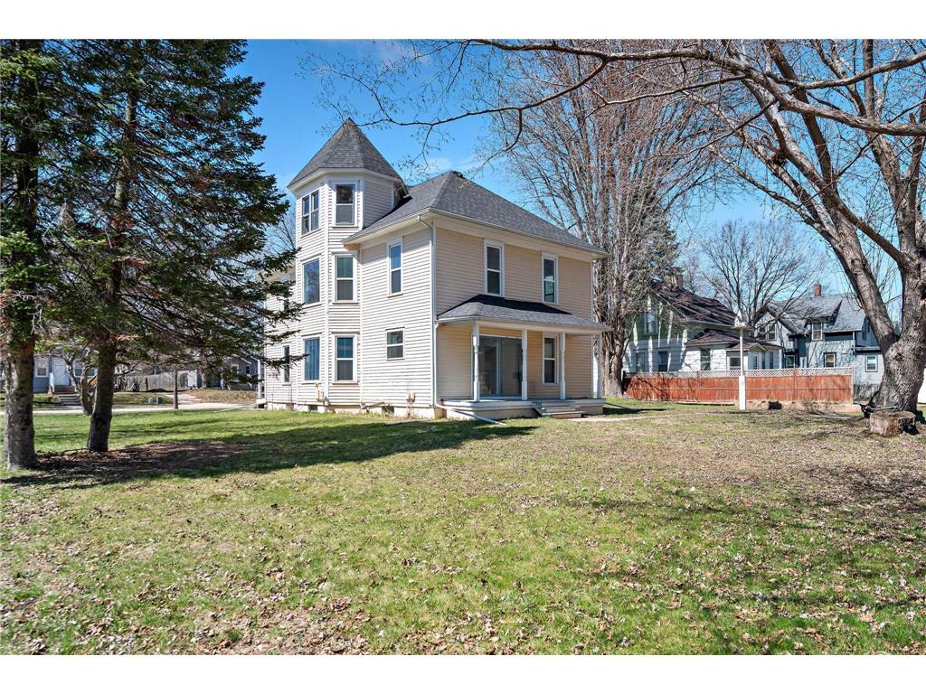 723 3rd Street SW Willmar MN 56201 7056003 image30