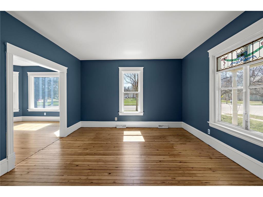 723 3rd Street SW Willmar MN 56201 7056003 image4