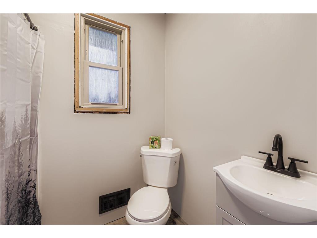 723 5th Avenue W Shakopee MN 55379 6820129 image12