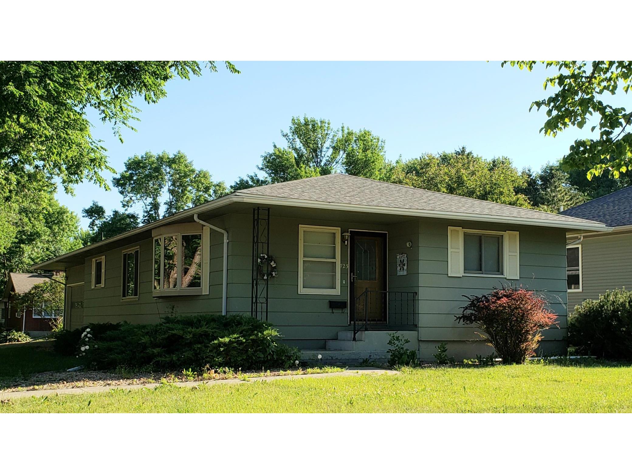 723 6th Street SW, Wells, MN 56097 MLS 6005963 Edina Realty