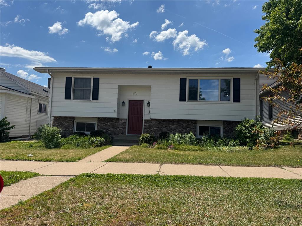 723 E Broadway Street Winona MN 55987 7086027 image1