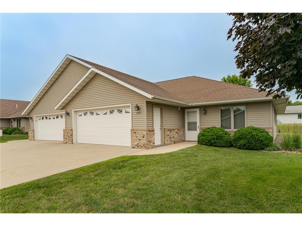 723 N Park Drive Spring Valley MN 55975 6744223 image1