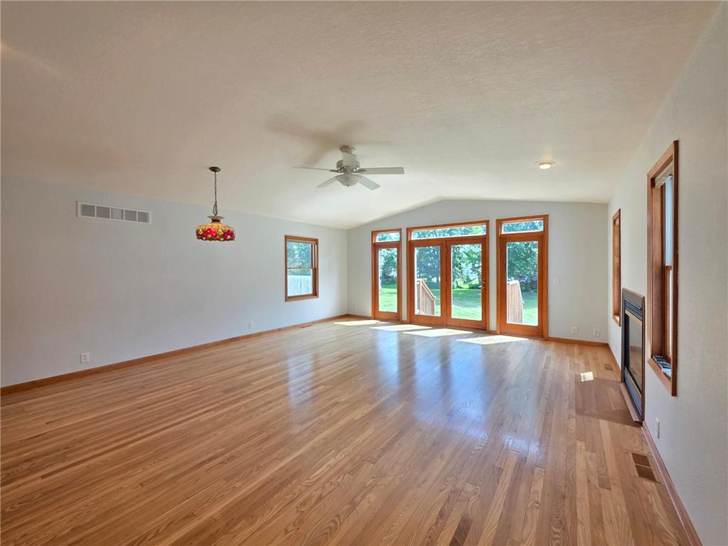 723 S 4th Street Le Sueur MN 56058 7087547 image16