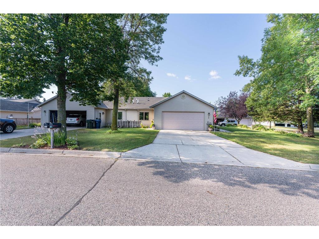 723 W Cedar Avenue, Fergus Falls, MN, 56537 MLS 6410747 Edina Realty