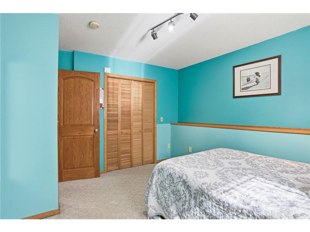 7230 38th Street N Oakdale MN 55128 7043221 image23