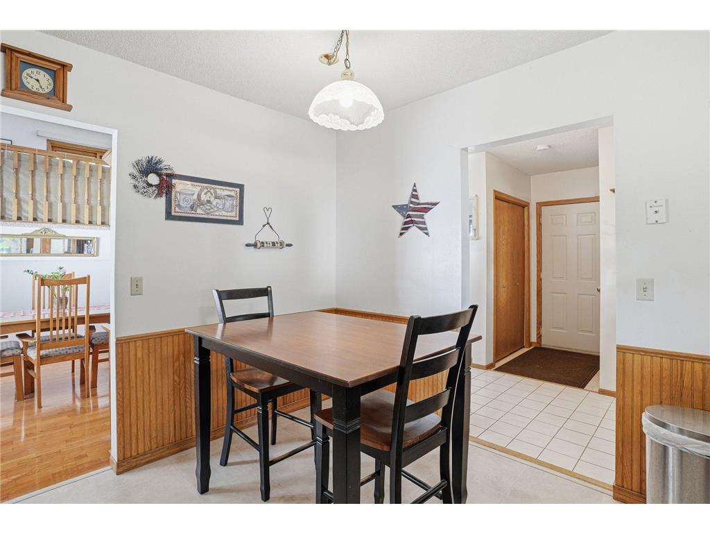 7230 38th Street N Oakdale MN 55128 7043221 image8