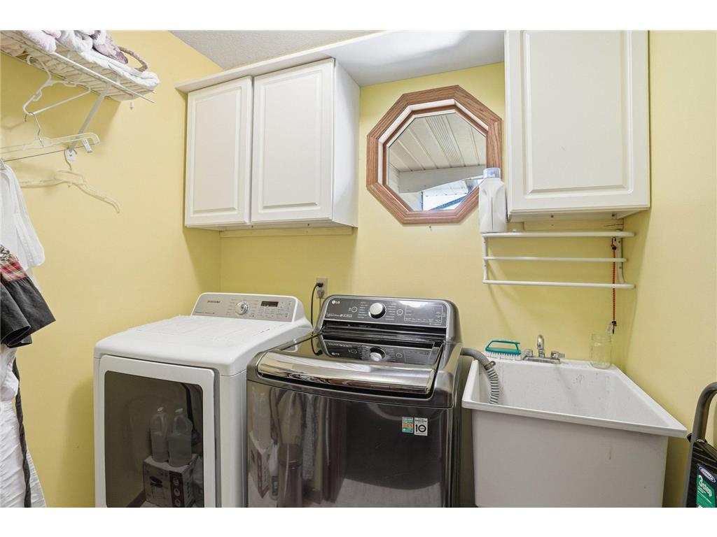 7230 38th Street N Oakdale MN 55128 7043221 image9