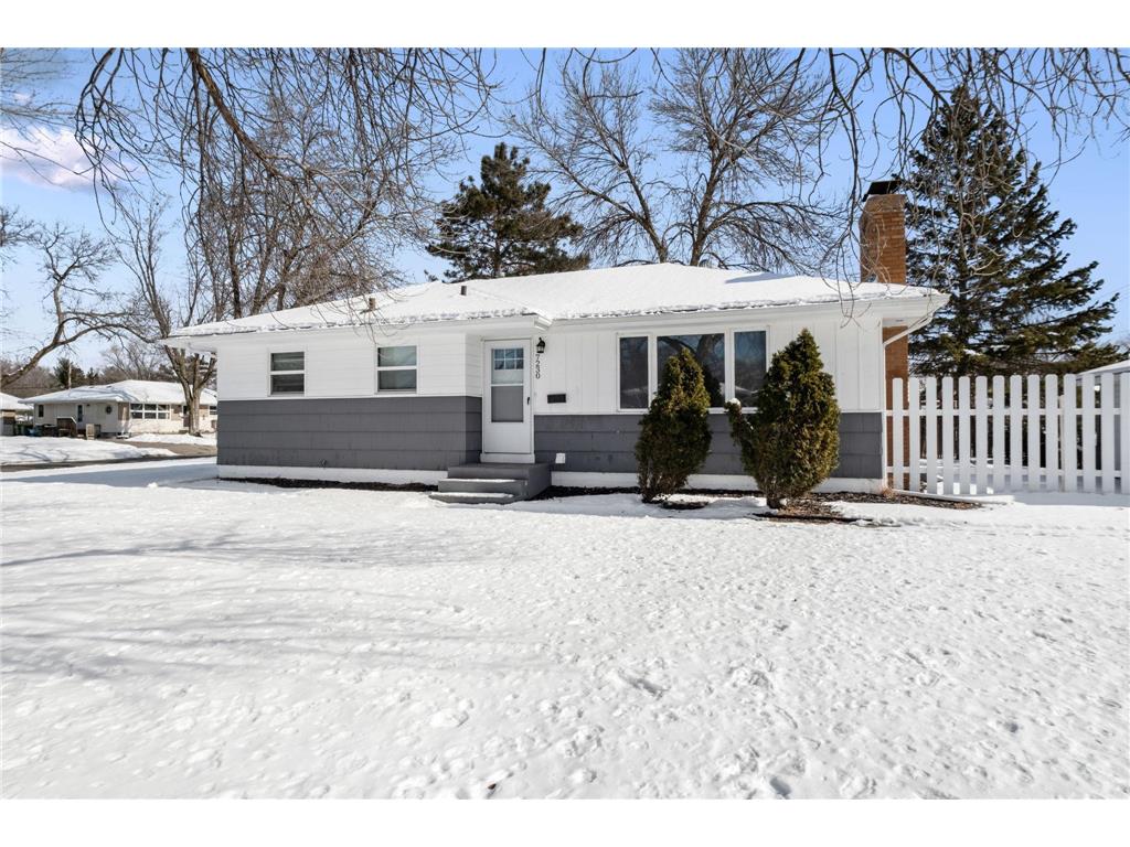 7230 Lee Avenue N Brooklyn Center MN 55429 6492342 image1