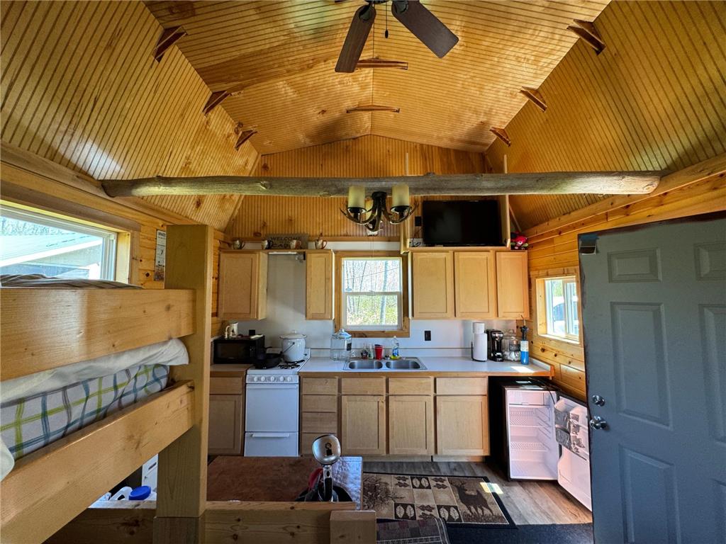 7233 Brown Road Kettle River MN 55757 7076161 image4
