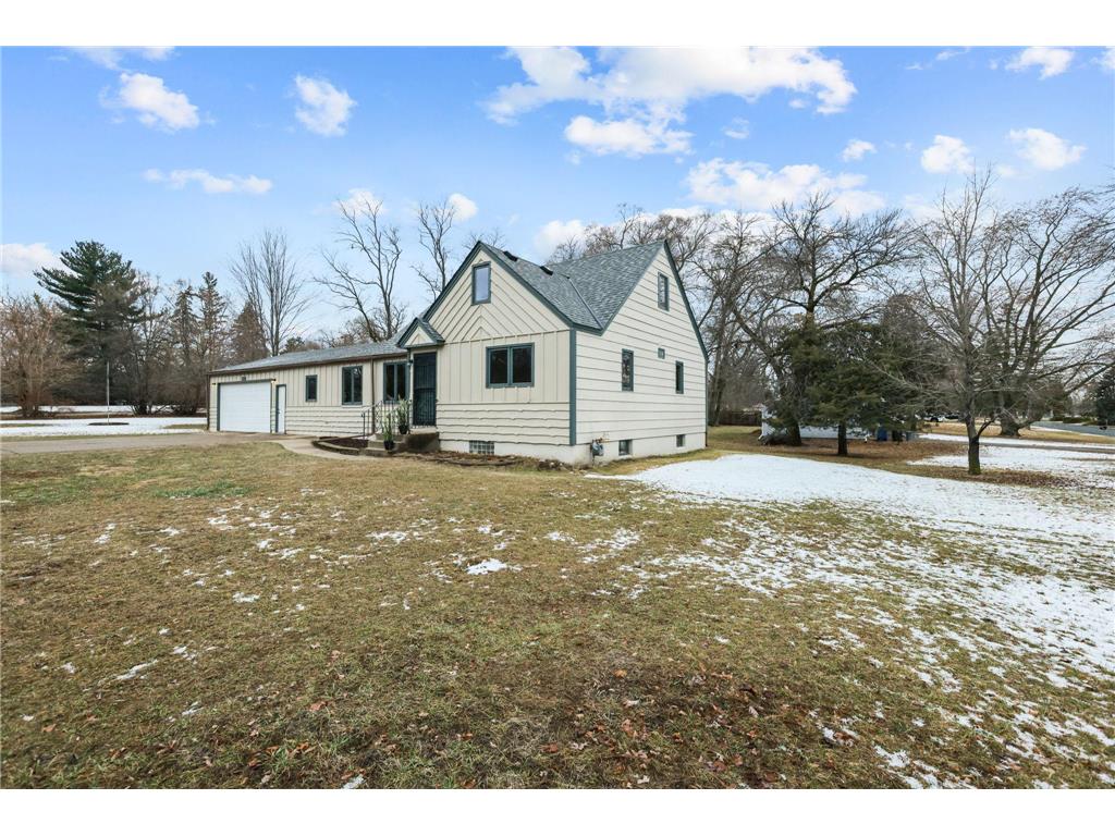 7234 E River Road Fridley MN 55432 6696550 image1