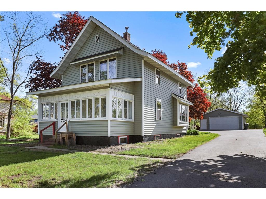 724 1st Street N Waterville MN 56096 7072634 image1