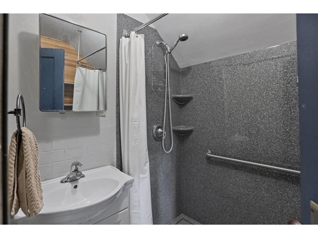724 1st Street N Waterville MN 56096 7072634 image24