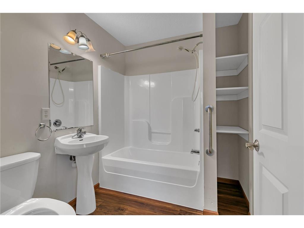 724 4th Street NW Richmond MN 56368 6817906 image21