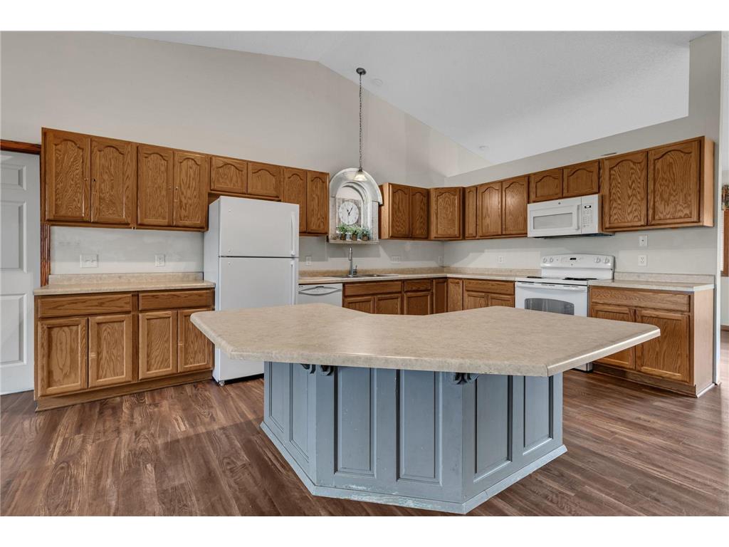 724 4th Street NW Richmond MN 56368 6817906 image3