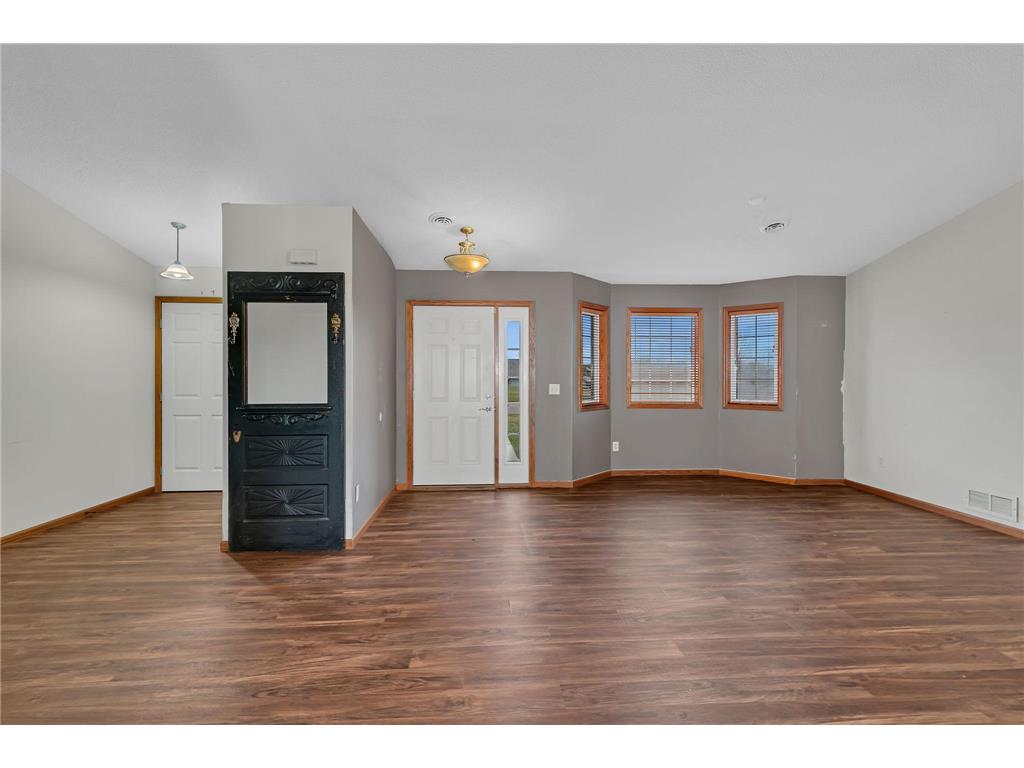 724 4th Street NW Richmond MN 56368 6817906 image8