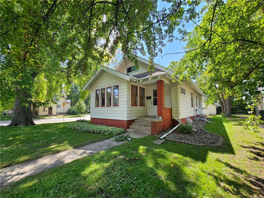 724 4th Street SW Willmar MN 56201 6419941 image1