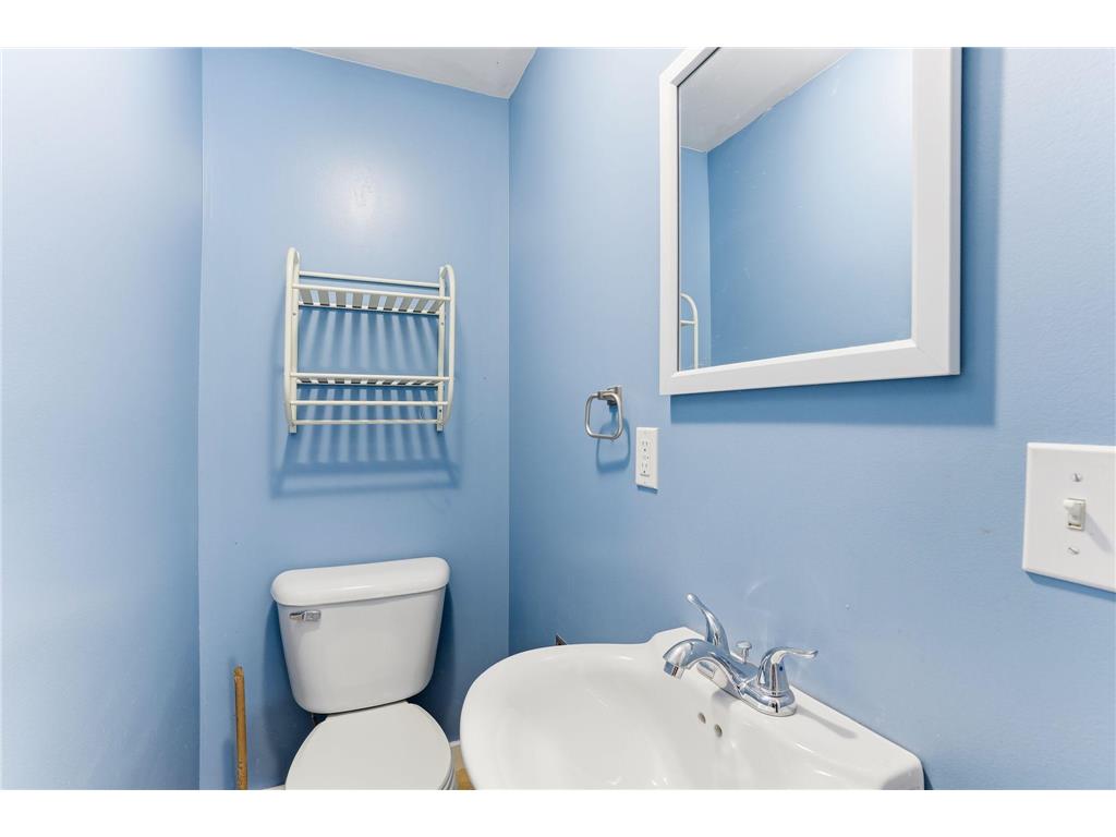 724 8th Avenue NW Faribault MN 55021 7003101 image16