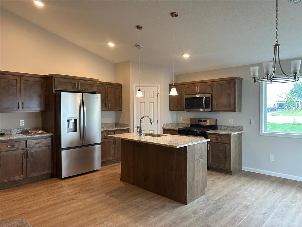 724 Cherrywood Lane NE Isanti MN 55040 6792502 image10