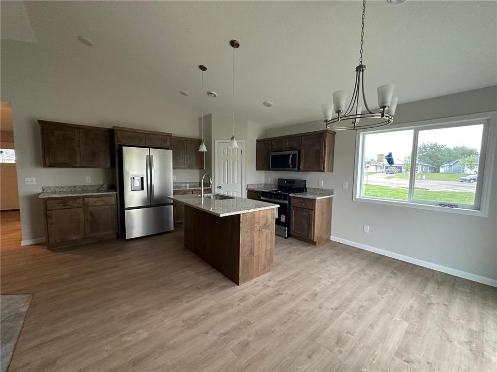 724 Cherrywood Lane NE Isanti MN 55040 6792502 image9