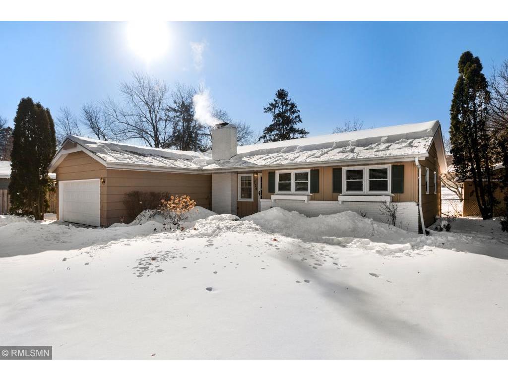 724 Cheyenne Lane, Mendota Heights, MN 55120 MLS 5002192 Edina Realty