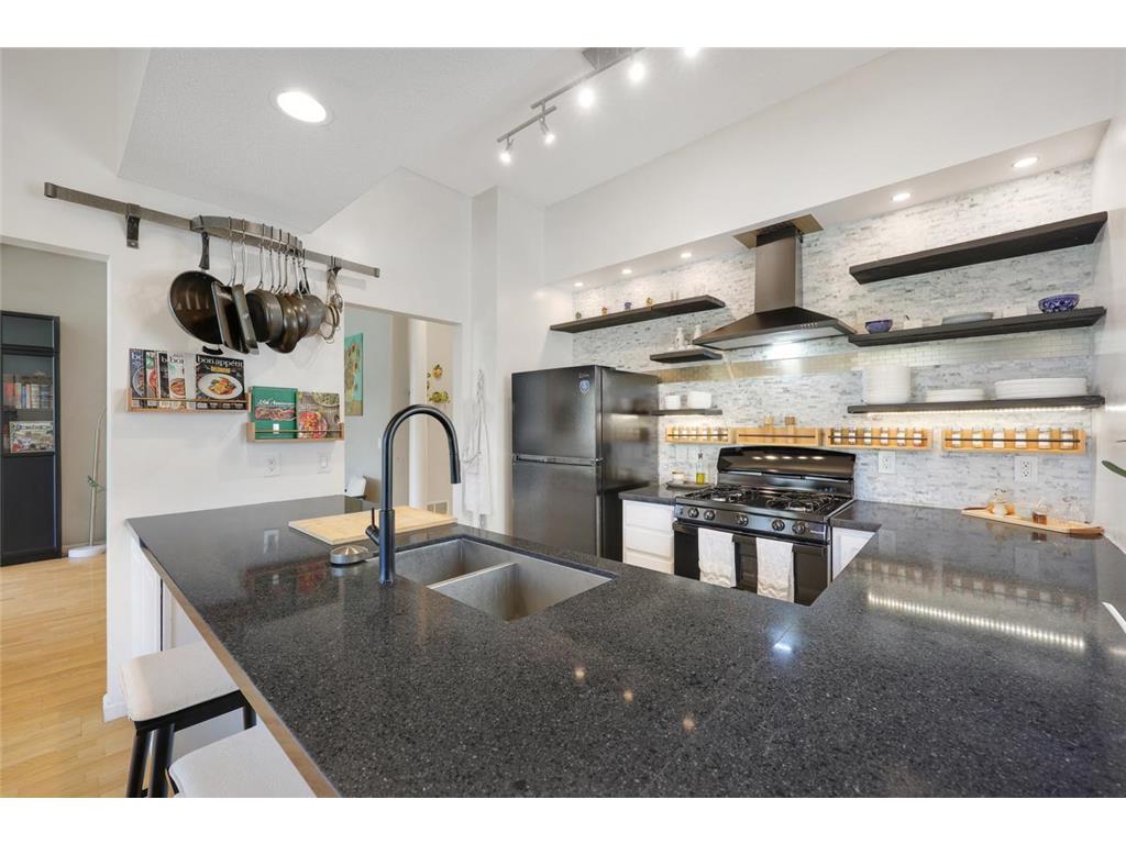 724 E 25th Street Minneapolis MN 55404 7069116 image4