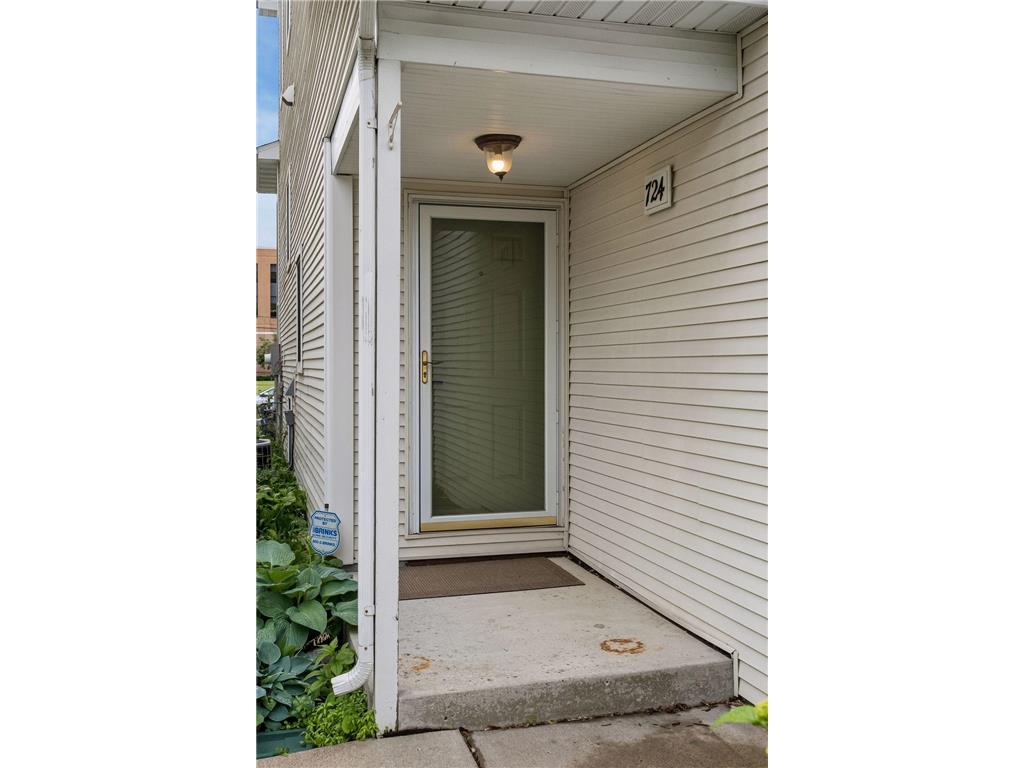 724 E 25th Street Minneapolis MN 55404 7094027 image3
