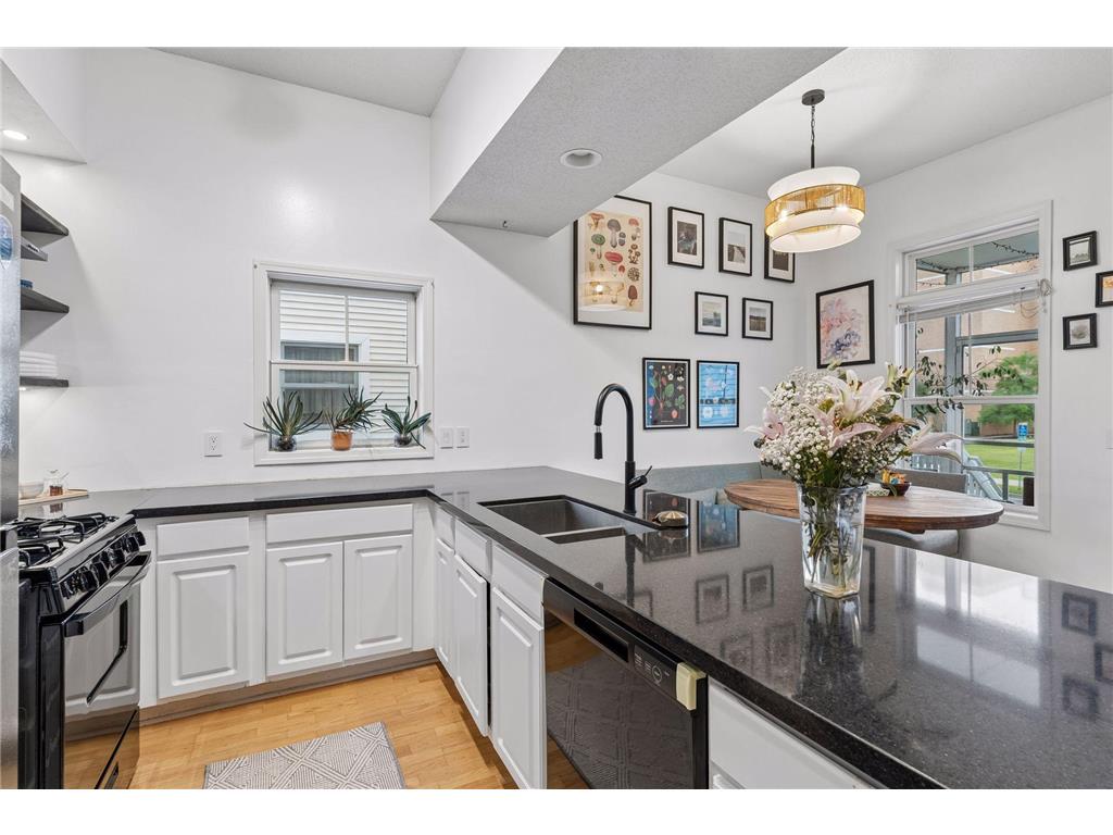 724 E 25th Street Minneapolis MN 55404 7094027 image8