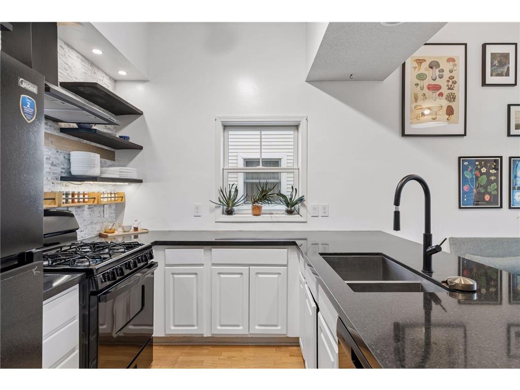724 E 25th Street Minneapolis MN 55404 7094027 image9
