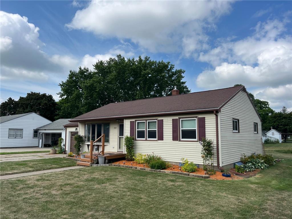 724 East Avenue Saint Charles MN 55972 6391686 image1