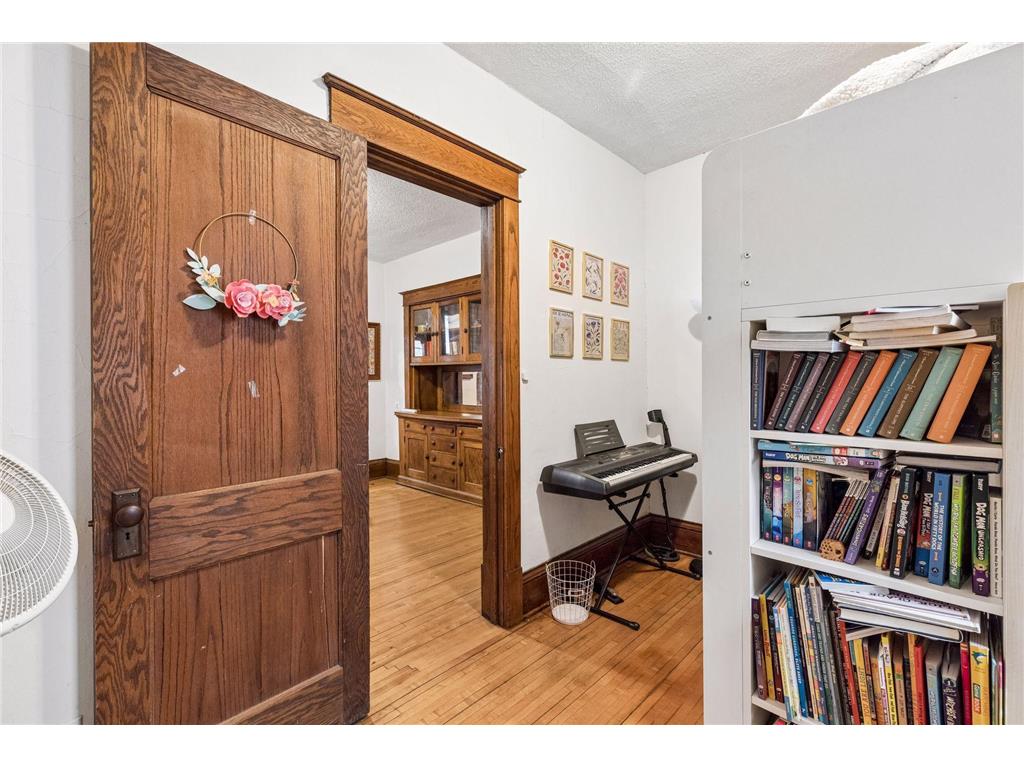 724 Hague Avenue Saint Paul MN 55104 7064722 image36