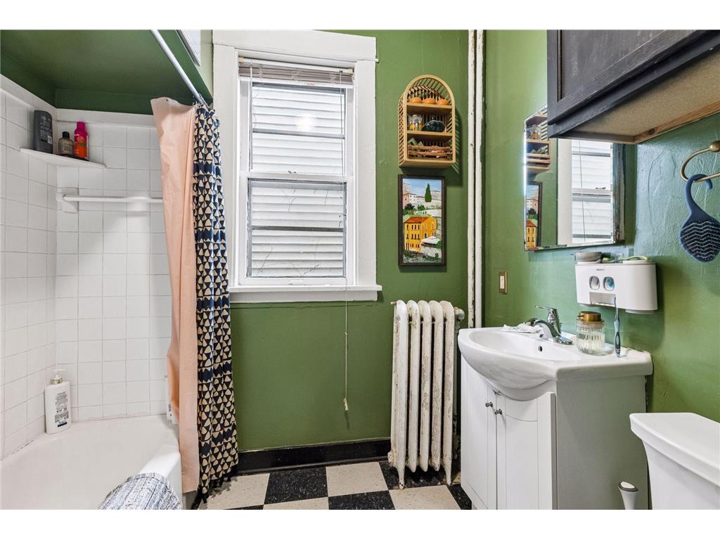 724 Hague Avenue Saint Paul MN 55104 7064722 image37