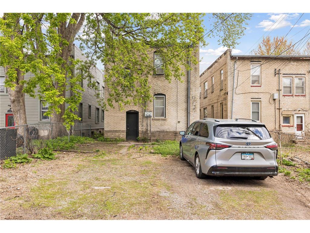 724 Hague Avenue Saint Paul MN 55104 7064722 image45