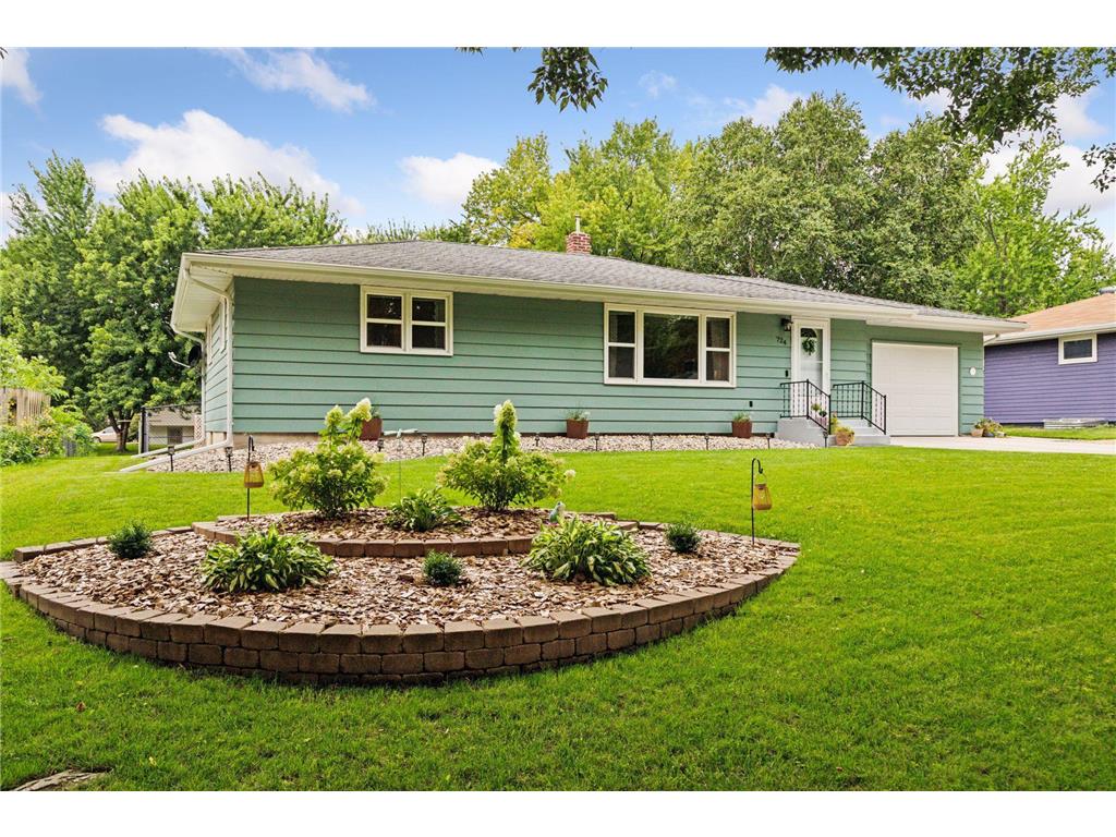 724 Harrington Street SW Hutchinson MN 55350 6777356 image1