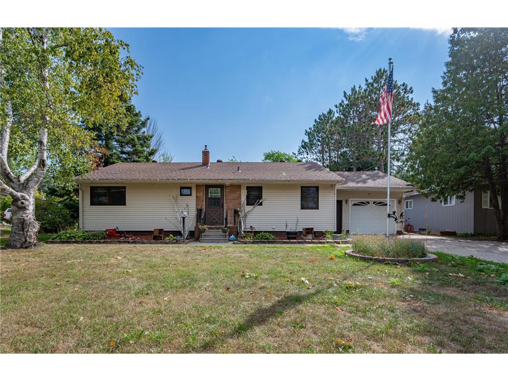 724 NE 7th Avenue Grand Rapids MN 55744 6442050 image1