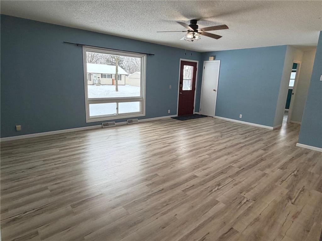 724 Southview Drive SW Hutchinson MN 55350 6798113 image3