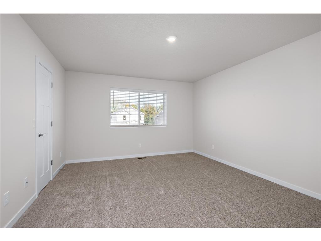 724 Spruce Street N Cambridge MN 55008 6780689 image15